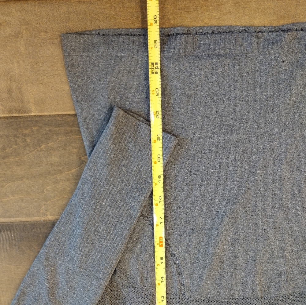 LULULEMON Women's Swiftly Tech gray long-sleeve top - 8 - Picture 11 of 12